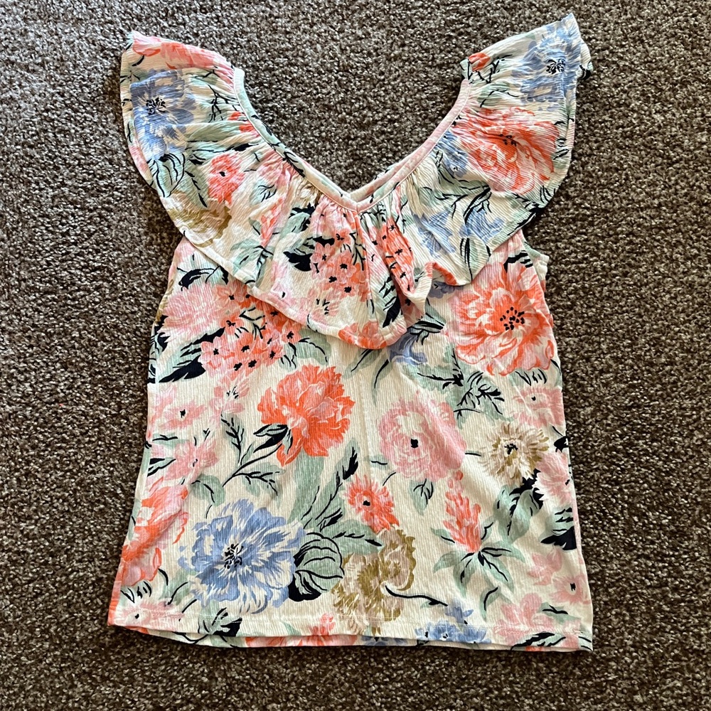 Loft Floral vneck top